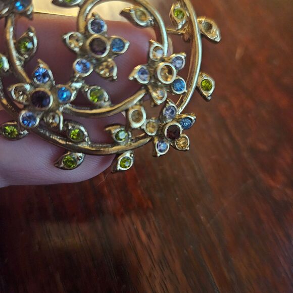1967 Monet Signed Spring Spiral Floral Gold Plated Brooch with Rhinestones - Picture 8 of 8